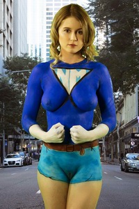 Misty Day getting bodypainted