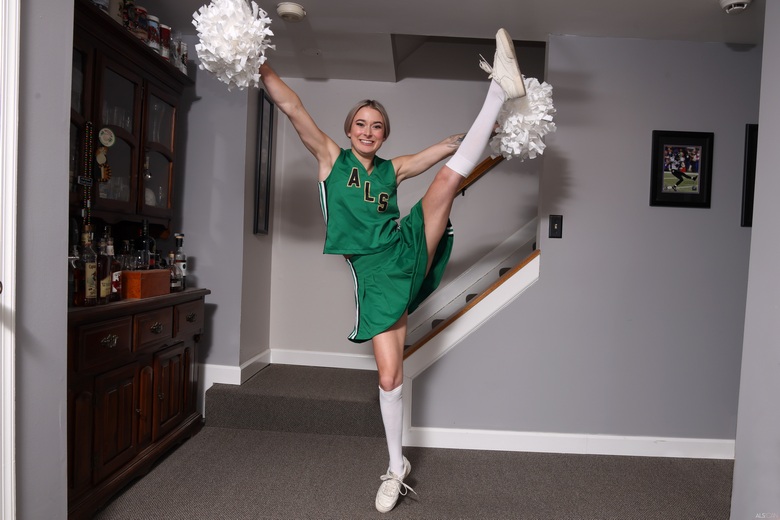 Frisky Flyer Thea Summers