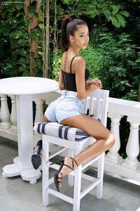 Slim girl Lia Lin