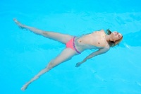 Chanel Fenn Enjoys Refreshing Swim