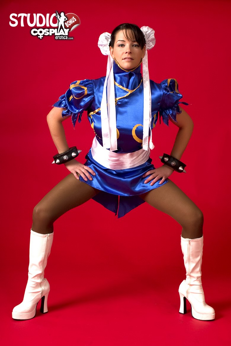Cosplay babe Cirmy