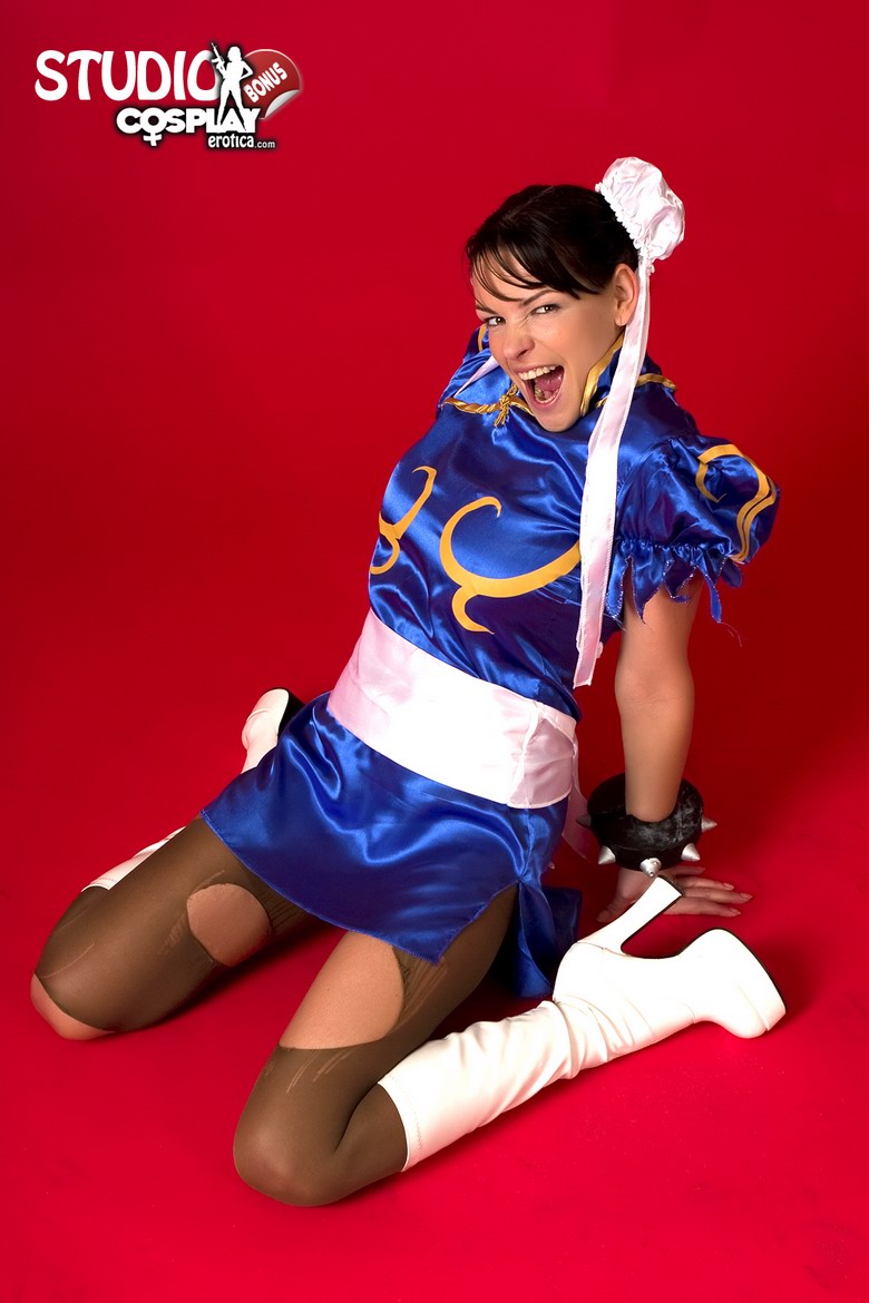 Cosplay babe Cirmy