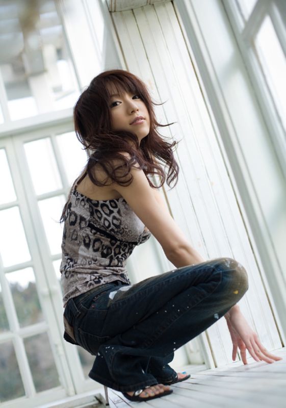 Sexy Kanako Tsuchiya