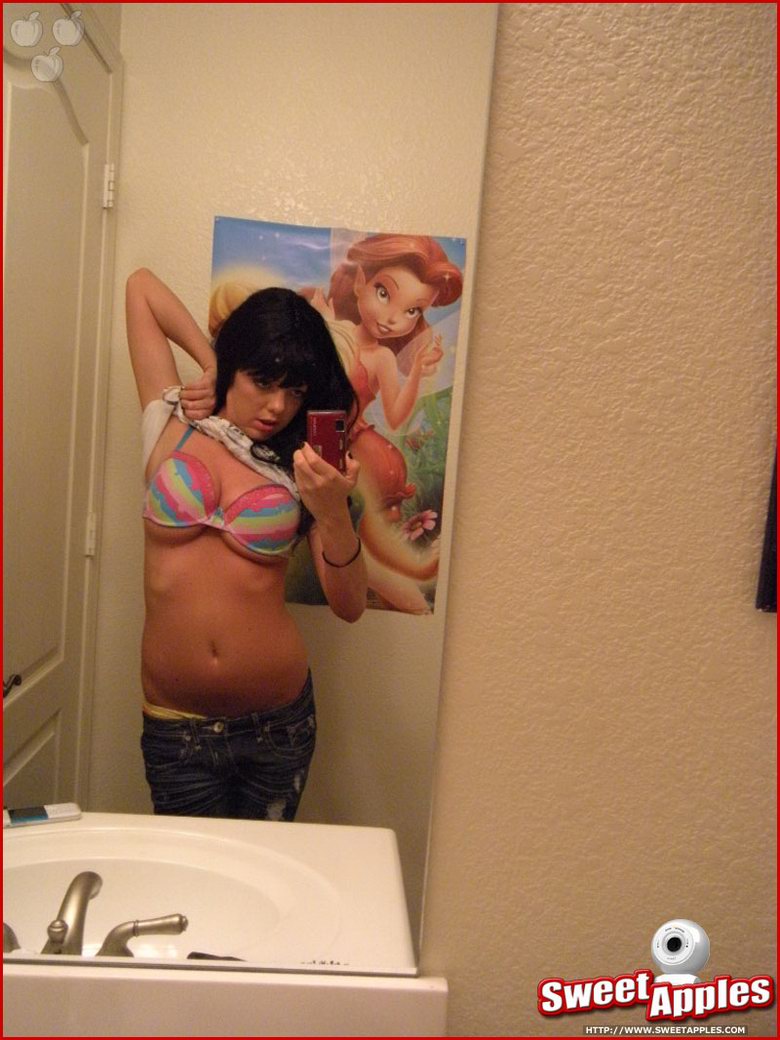 Paige taking selfshots