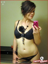 Tammy taking selfshots