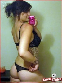 Tammy taking selfshots