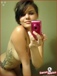 Tammy taking selfshots