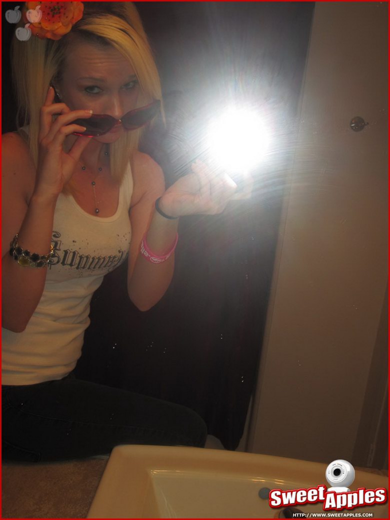 Lacey taking selfshots