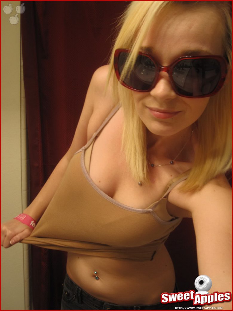 Lacey taking selfshots