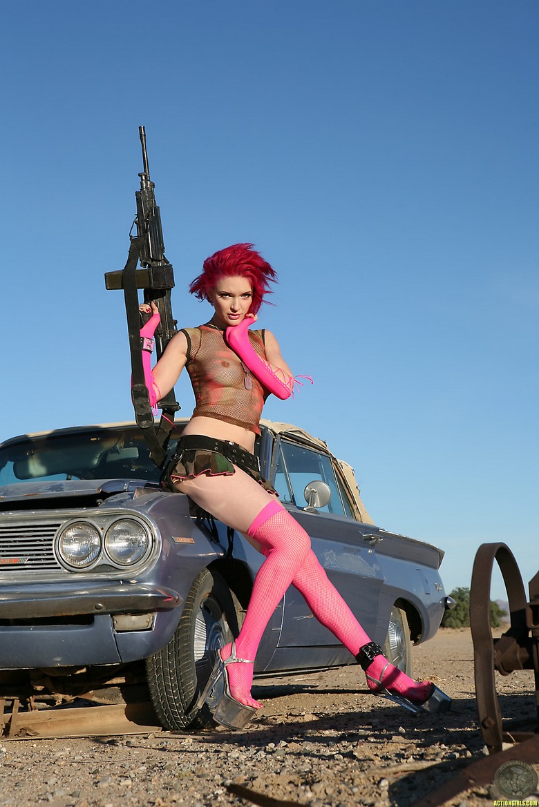 Scar Punk Babe