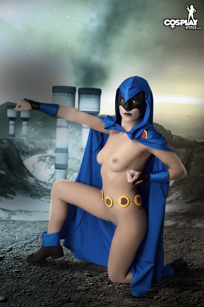 Cosplay babe Devorah in Titanium picture 07 by Girls of Desire