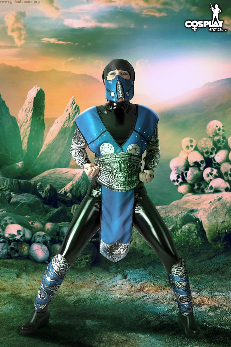 Cosplay Babe Milena In Ice Blast