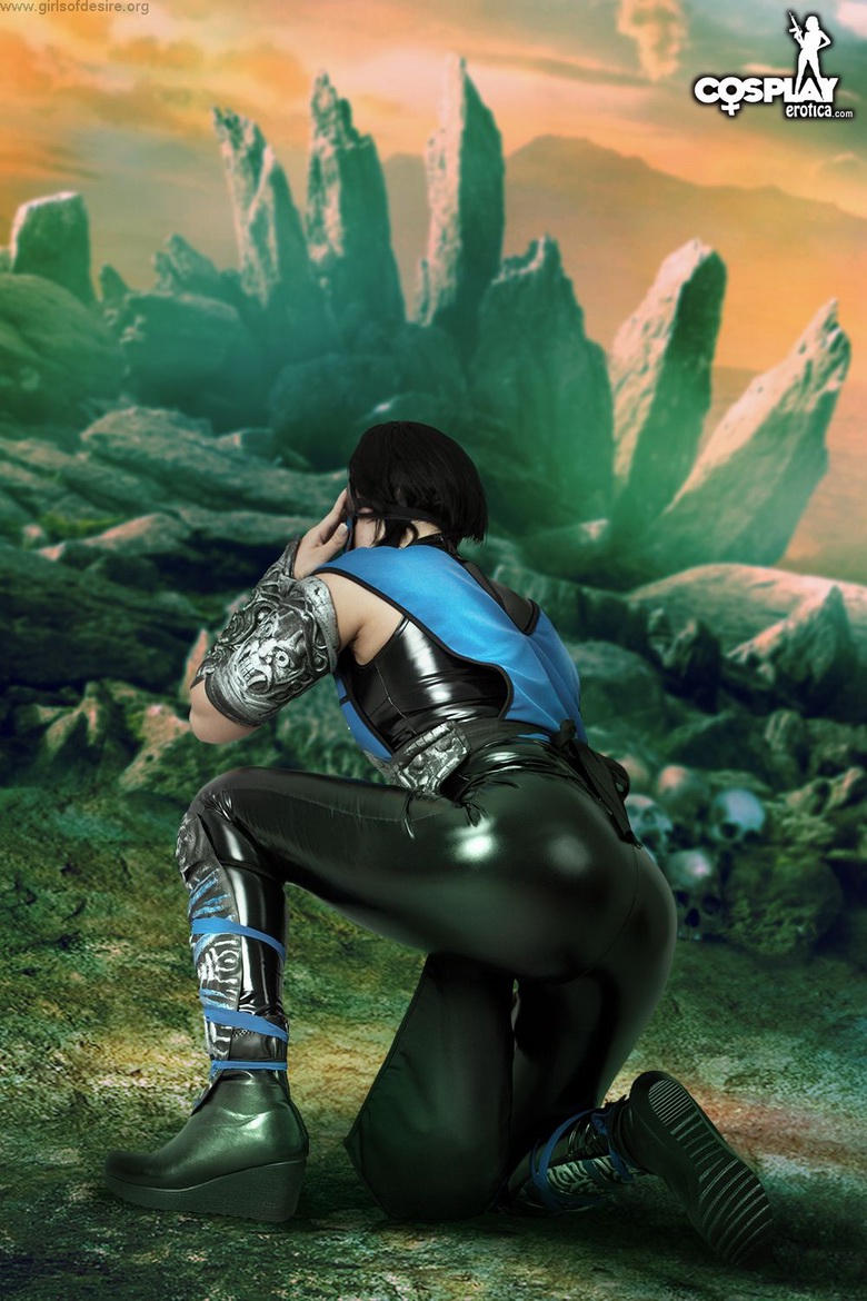 Cosplay Babe Milena In Ice Blast