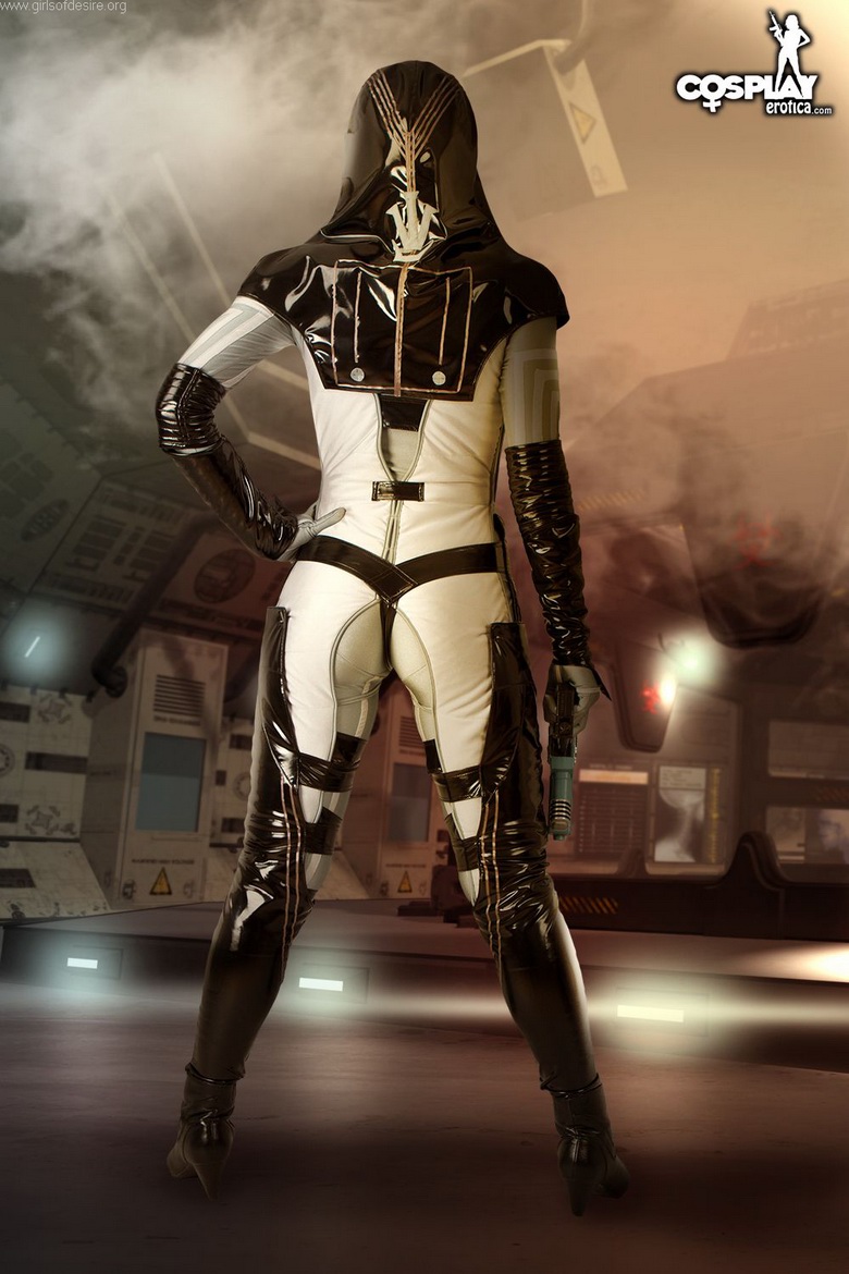 Enigmatic Thief Devorah