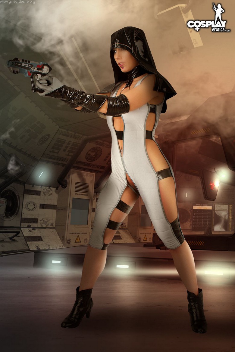 Enigmatic Thief Devorah