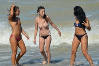 Bianca, Candy & Cleo on the beach