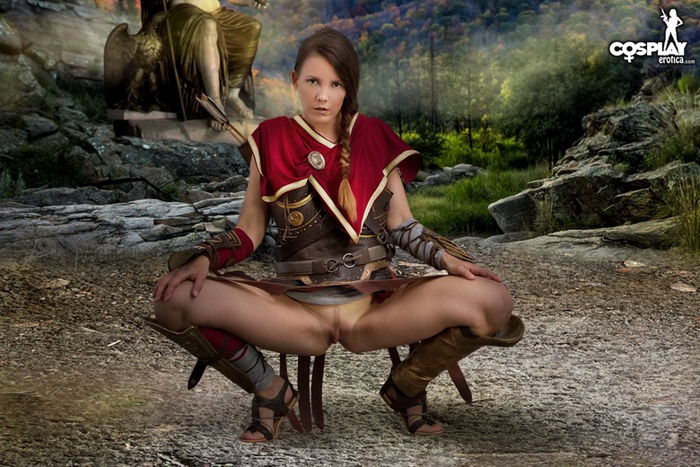 Gogo Cosplaying Daughter Of Leonidas