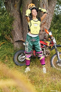 Extreme sports babe Victoria Mur