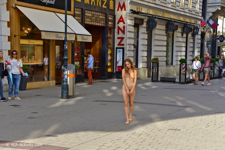 Ania from Italy loves naked
