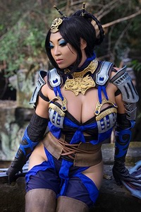 Yaya Han as Kitana